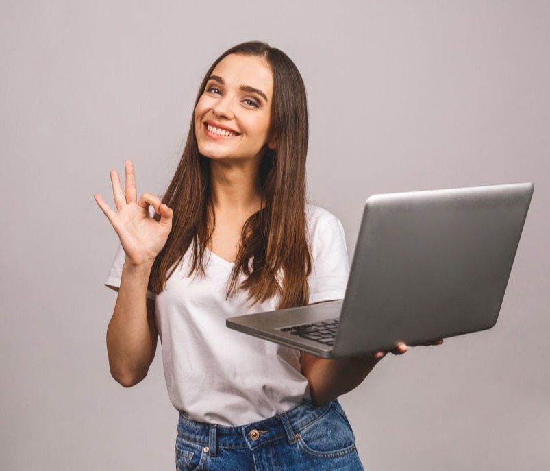 Frau mit Laptop: Wir suchen dich